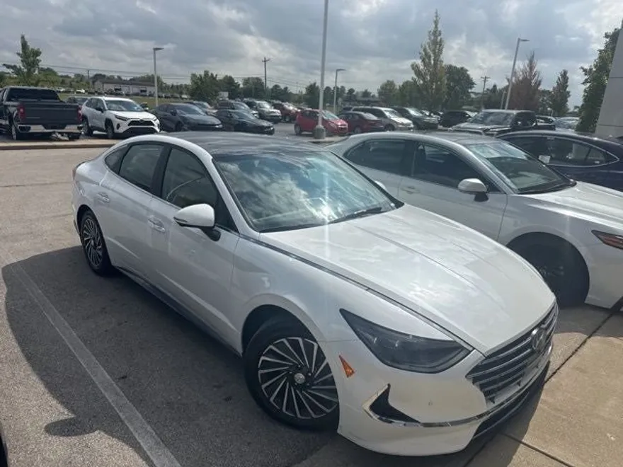 2021 Hyundai Sonata Hybrid Limited photo 1