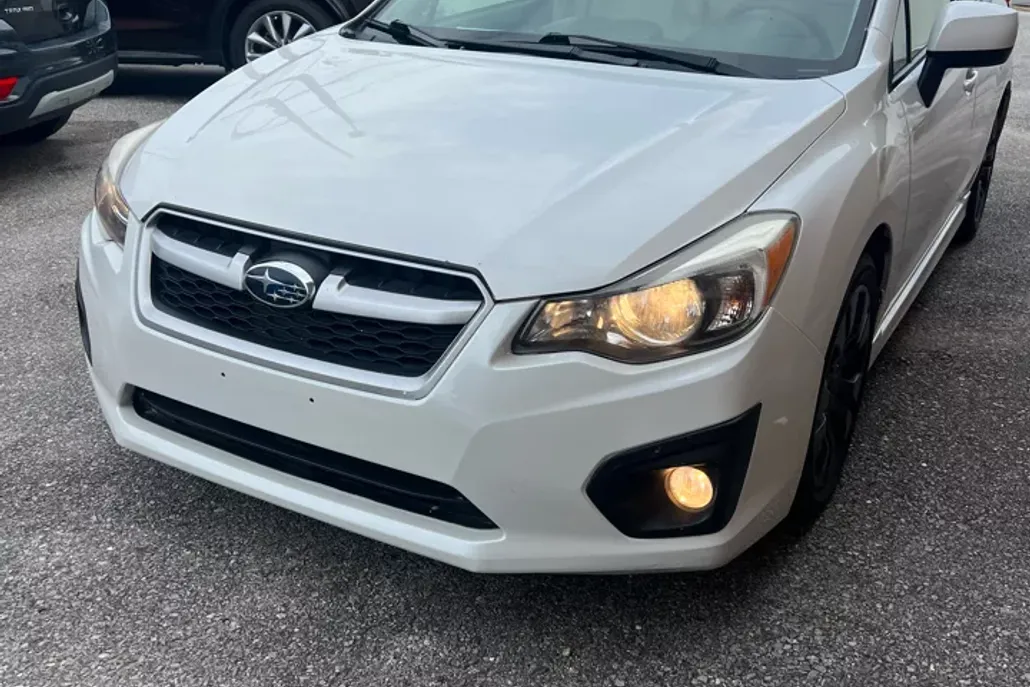2014 Subaru Impreza 2.0i Sport Premium photo 1