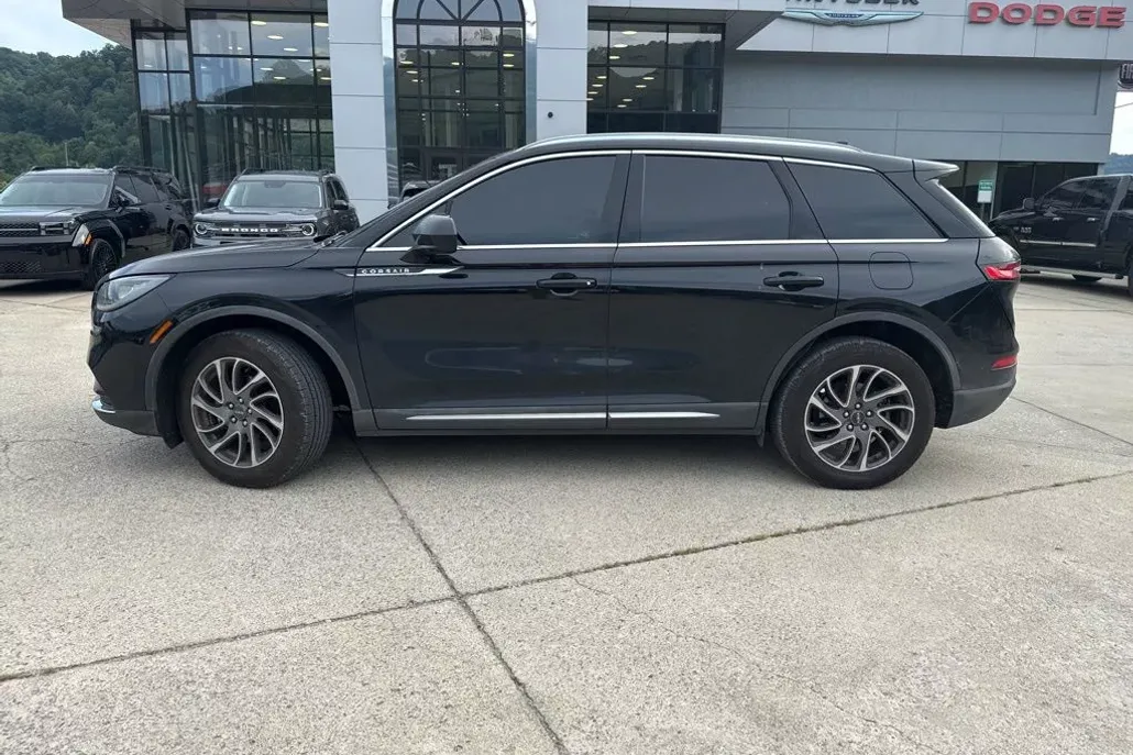 2020 Lincoln Corsair Standard photo 1