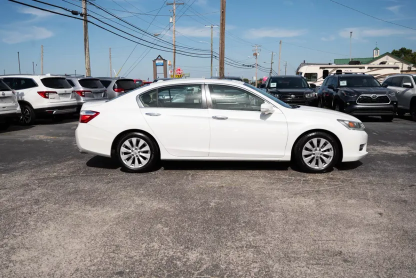 2015 Honda Accord EX-L photo 1