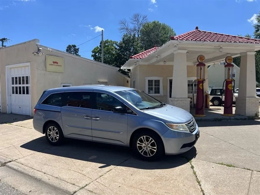 2012 Honda Odyssey EX photo 1