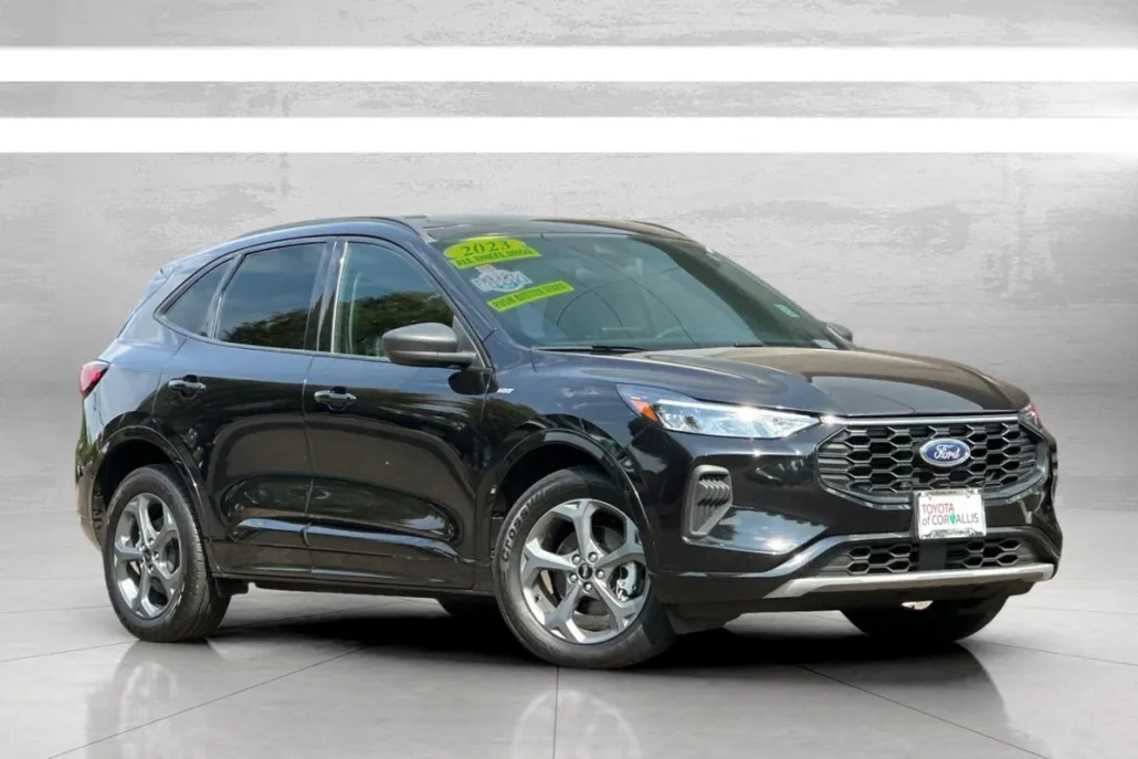 2023 Ford Escape ST-Line photo 1