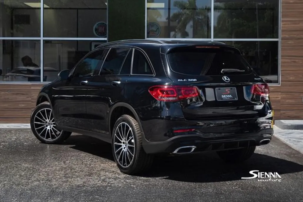 2022 Mercedes Benz GLC 300 4MATIC photo 1