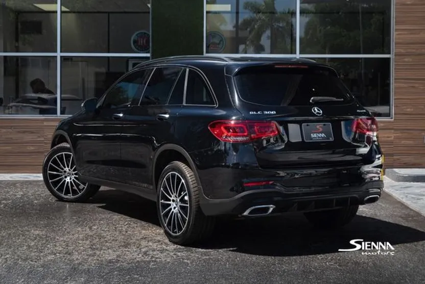 2022 Mercedes Benz GLC 300 4MATIC photo 1