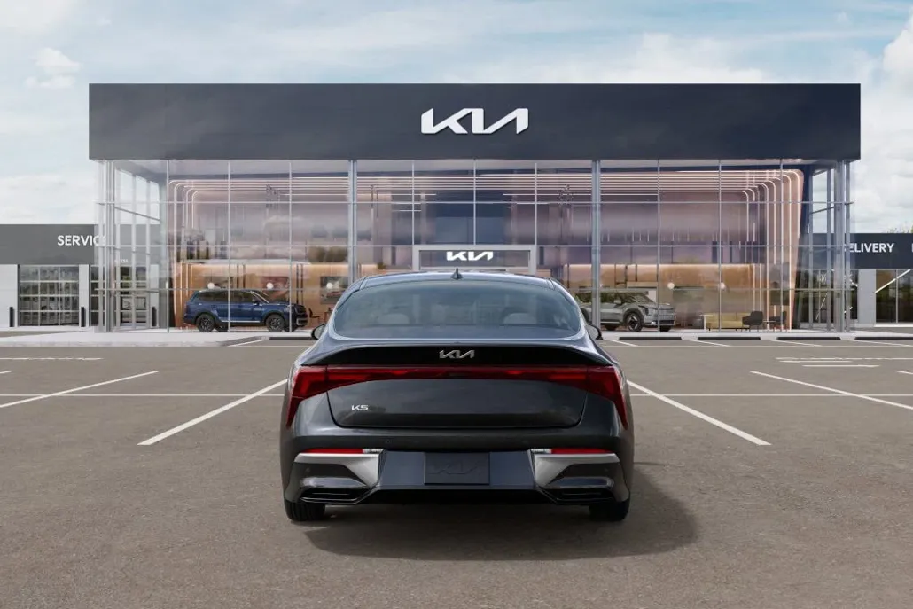 2025 Kia K5 LXS photo 1