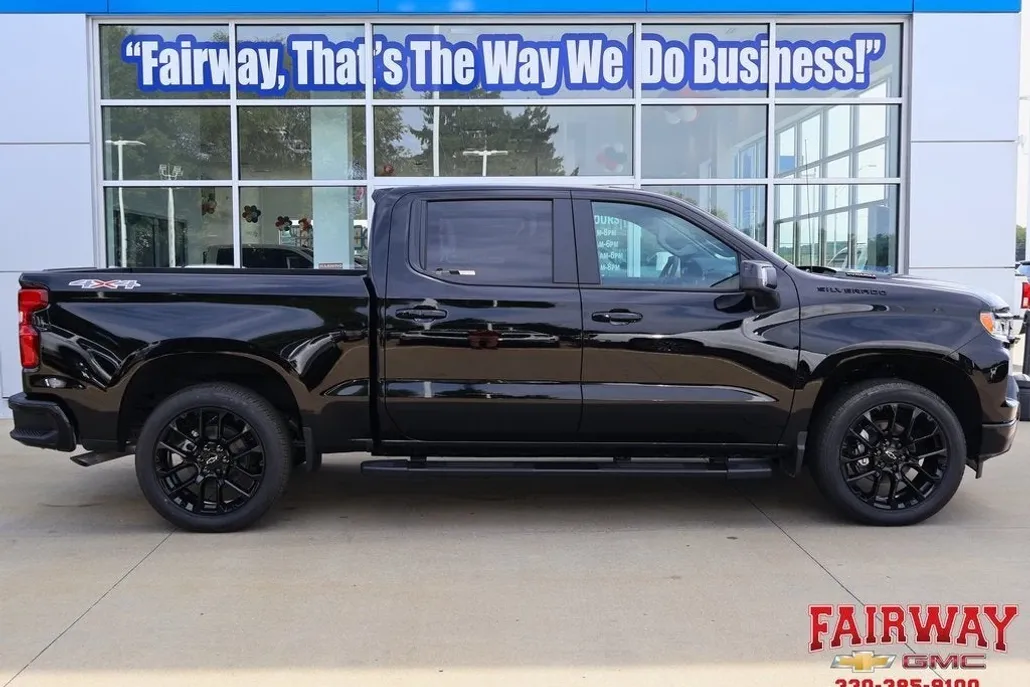 2026 Chevrolet Silverado 1500 RST photo 1