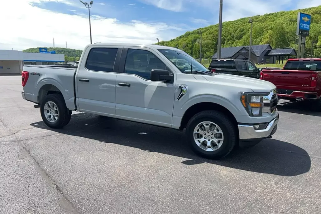2023 Ford F-150 XLT photo 1