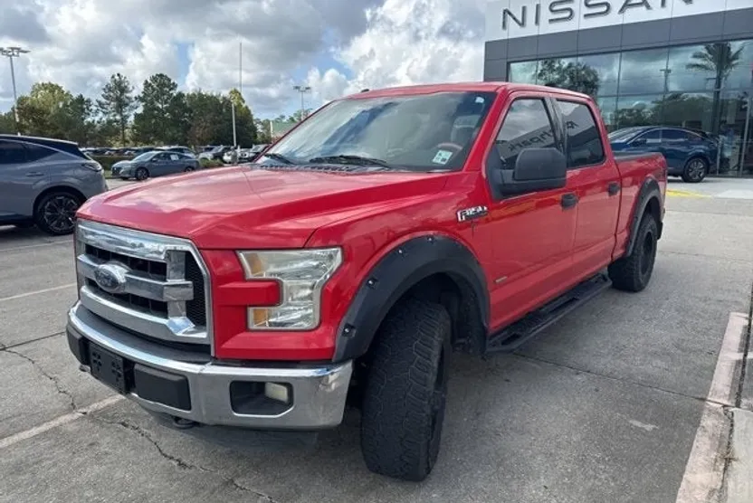 2015 Ford F-150 XLT photo 1