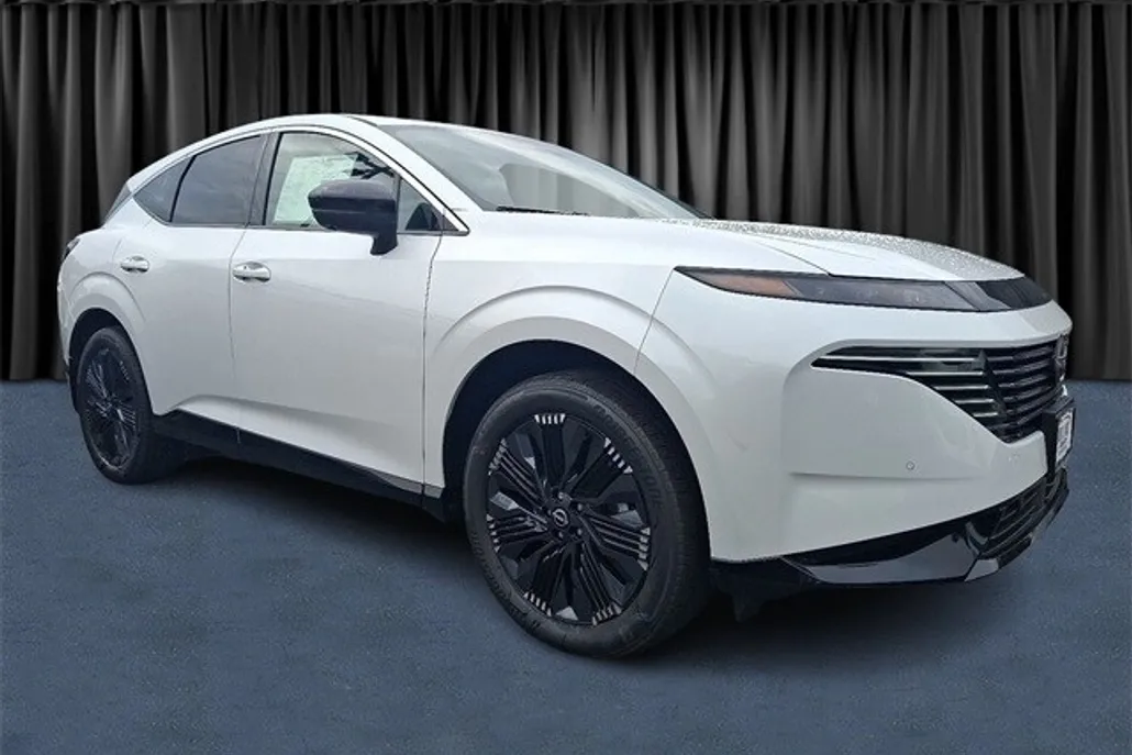 2025 Nissan Murano Platinum photo 1