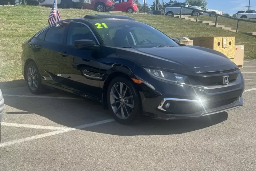 2021 Honda Civic EX photo 1
