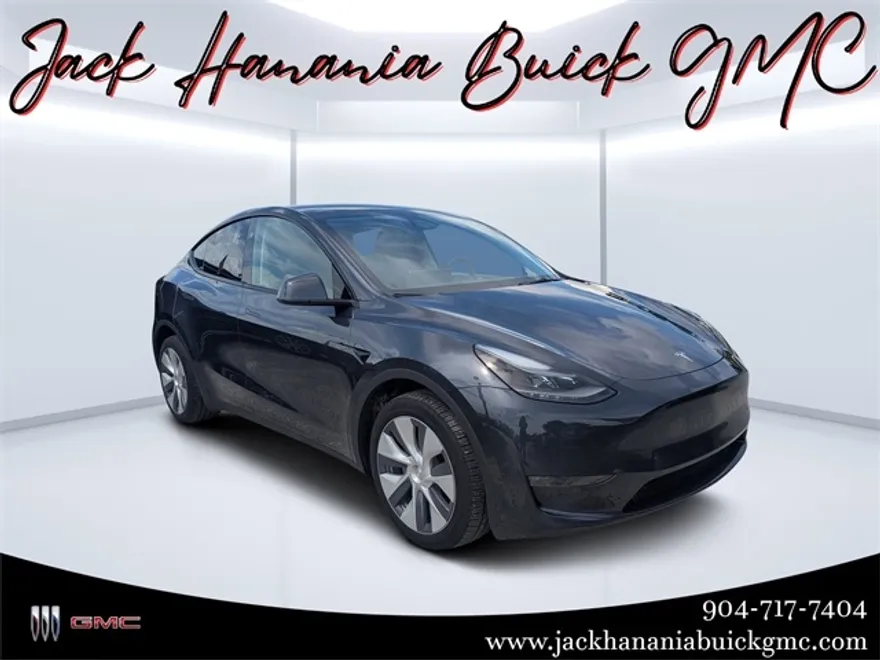 2024 Tesla Model Y Long Range photo 1