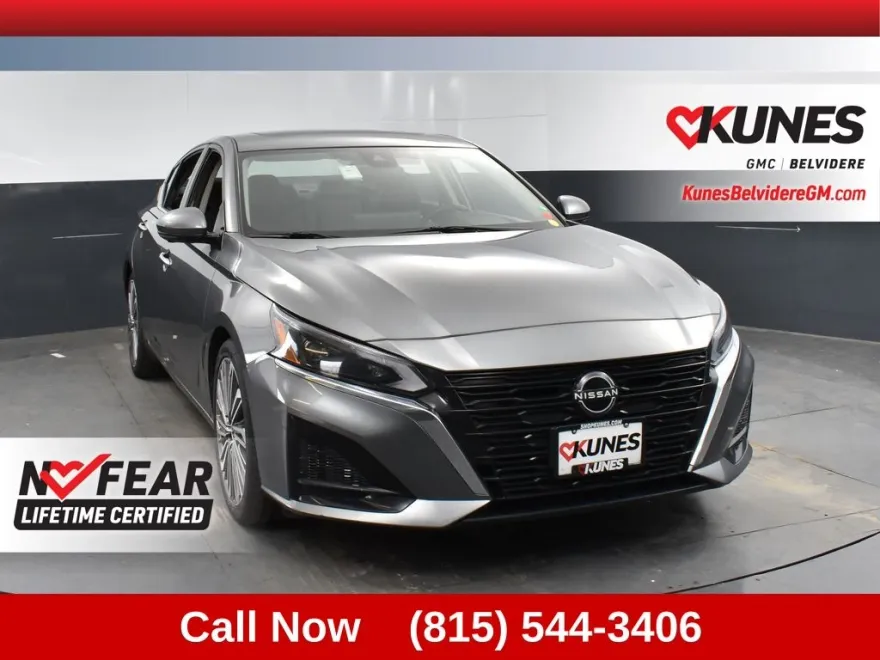 2023 Nissan Altima 2.5 SL photo 1