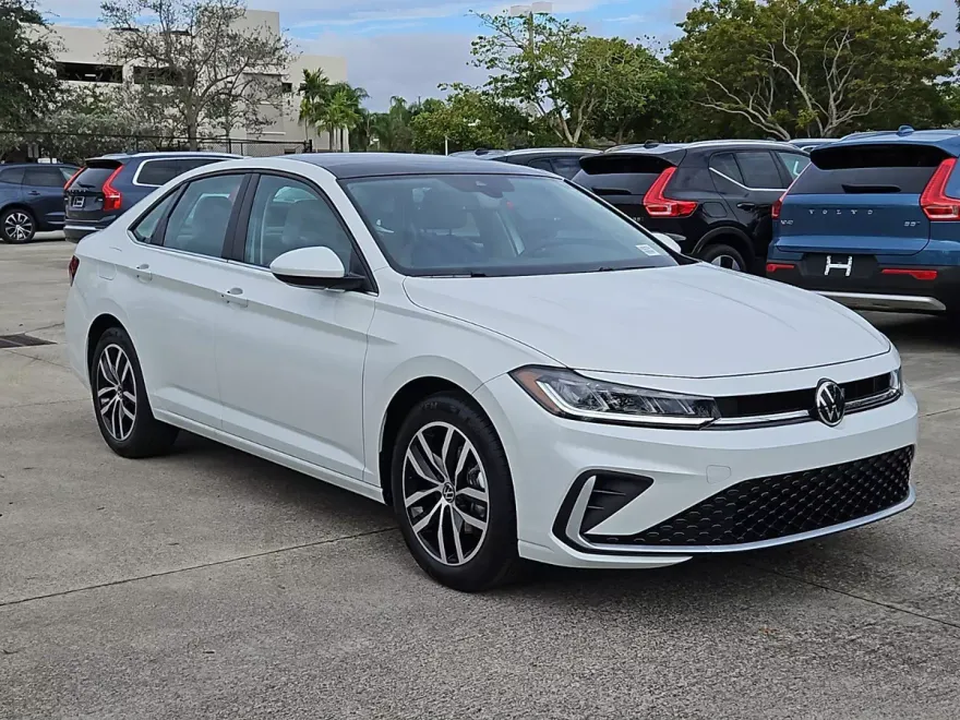 2025 Volkswagen Jetta 1.5T SE photo 1