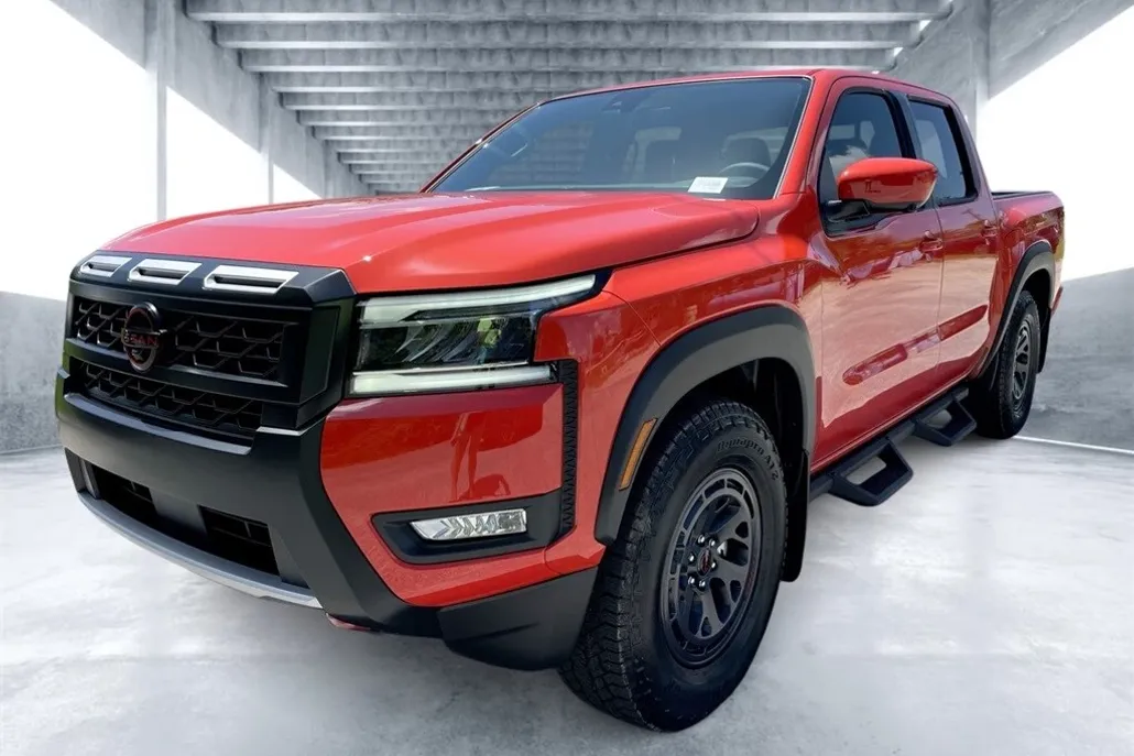 2025 Nissan Frontier PRO-X photo 1