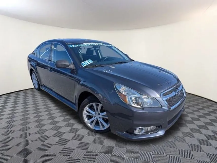 2014 Subaru Legacy 2.5i photo 1