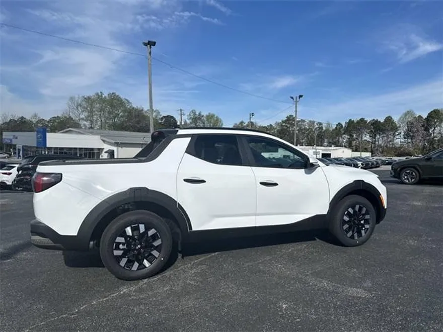 2025 Hyundai Santa Cruz SEL Activity photo 1