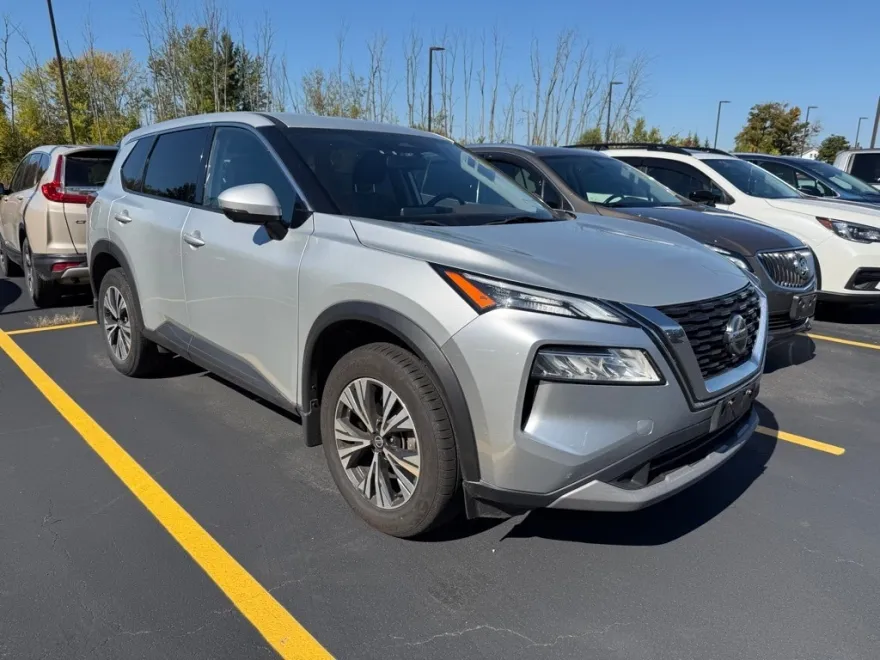 2021 Nissan Rogue SV AWD photo 1