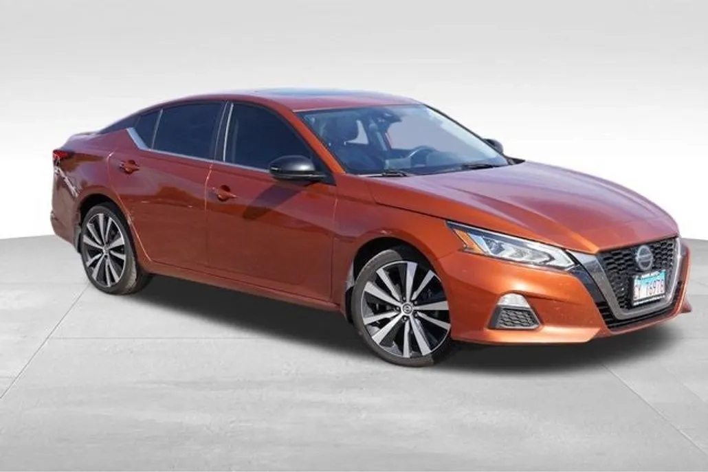 2021 Nissan Altima 2.5 SR photo 1