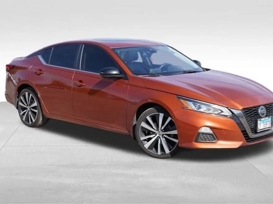 2021 Nissan Altima 2.5 SR photo 1