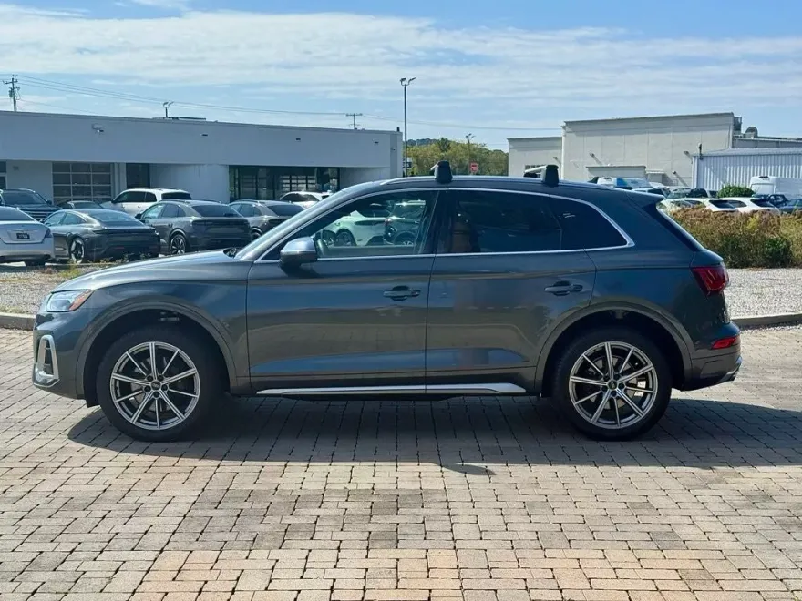 2024 Audi SQ5 Premium Plus photo 1
