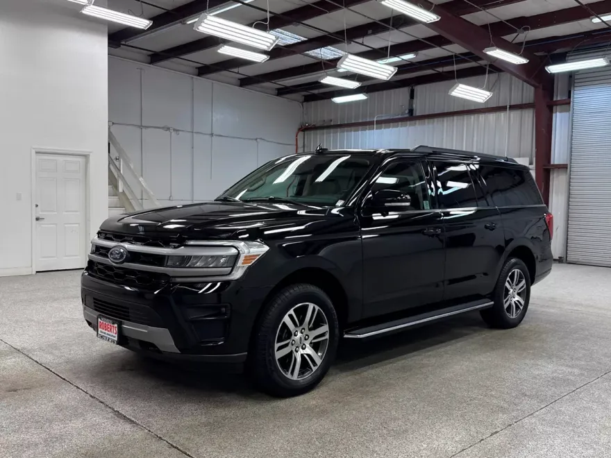 2022 Ford Expedition MAX XLT photo 1