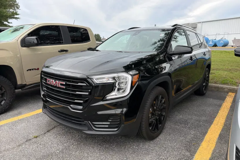 2024 Gmc Terrain SLE photo 1