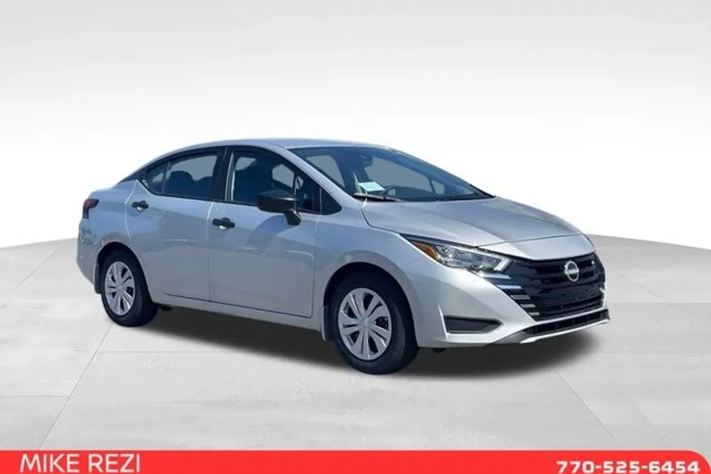 2025 Nissan Versa 1.6 S photo 1