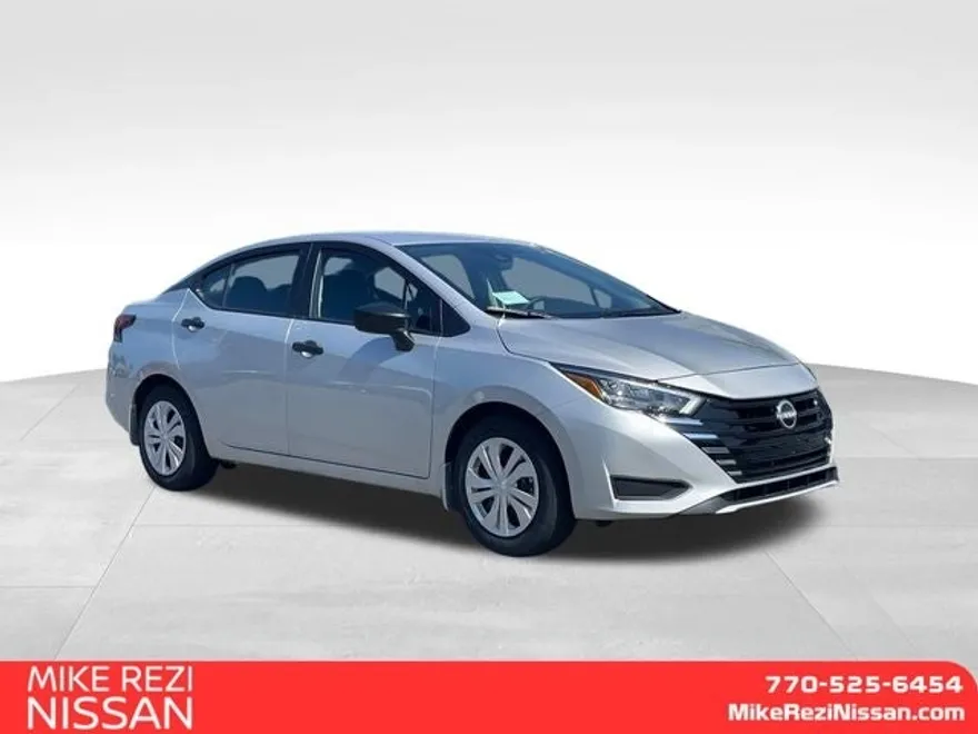 2025 Nissan Versa 1.6 S photo 1