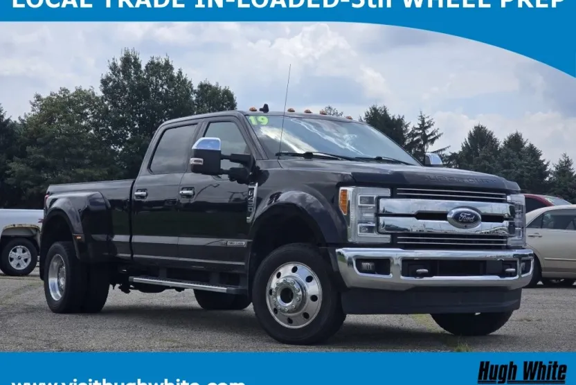 2019 Ford F-450 Lariat photo 1