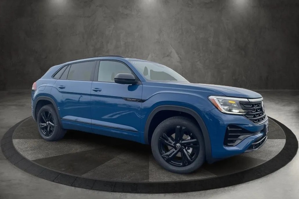 2025 Volkswagen Atlas Cross Sport SEL R-Line photo 1