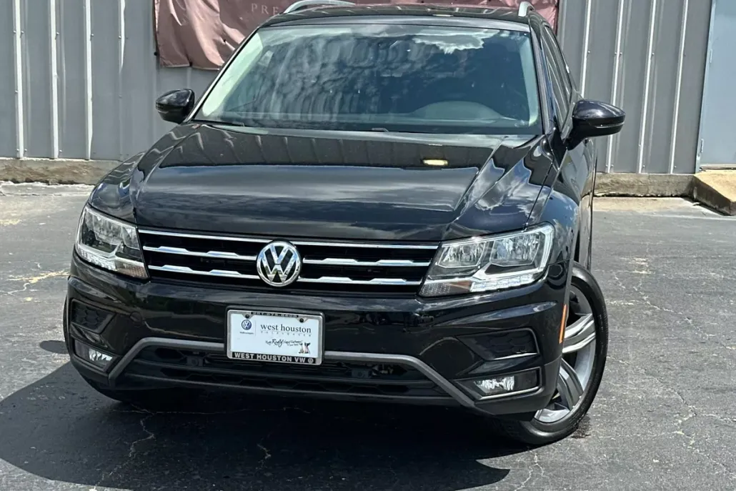 2021 Volkswagen Tiguan SEL photo 1