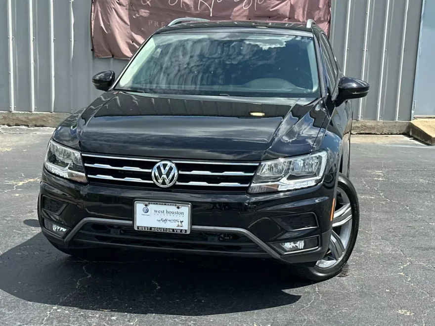 2021 Volkswagen Tiguan SEL photo 1