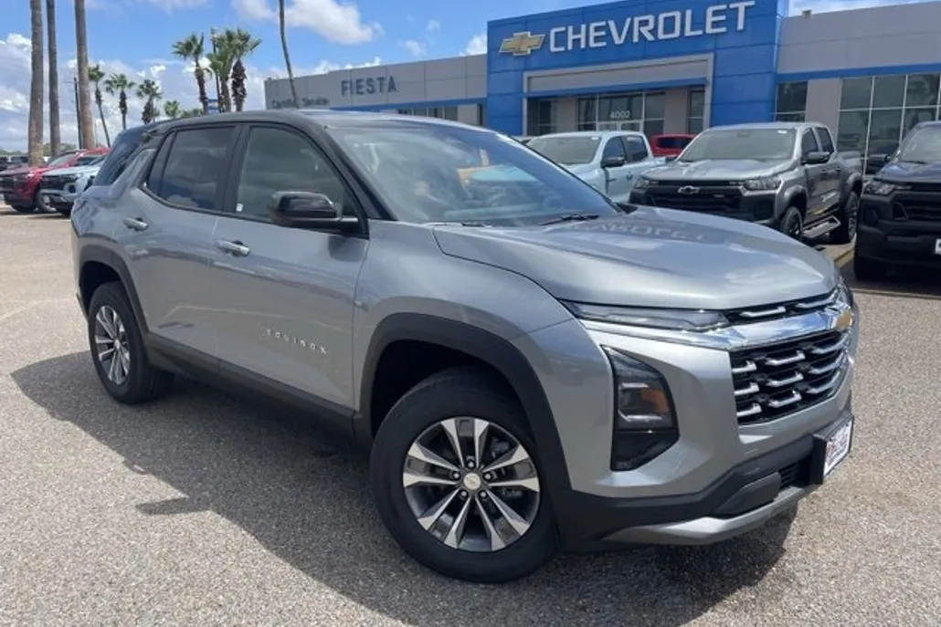 2026 Chevrolet Equinox LT photo 1