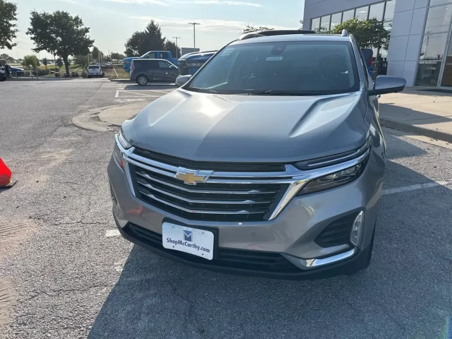 2023 Chevrolet Equinox Premier photo 1