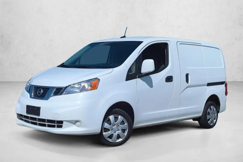2020 Nissan NV200 SV photo 1