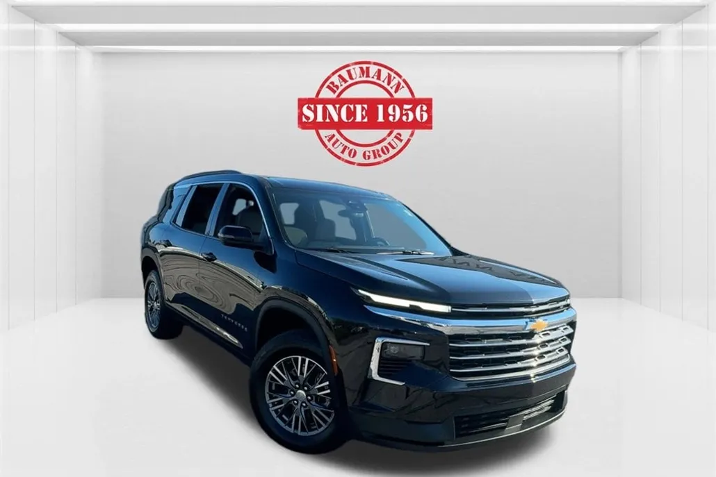 2025 Chevrolet Traverse photo 1