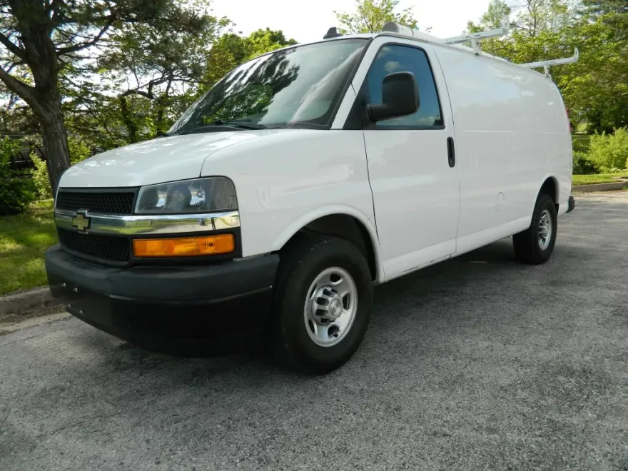 2019 Chevrolet Express 2500 Cargo photo 1