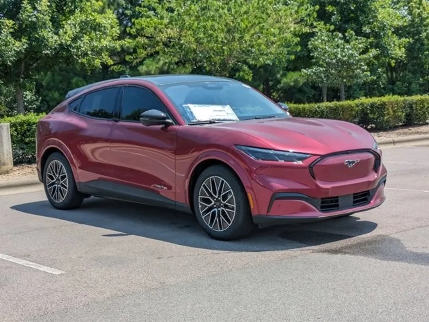 2025 Ford Mustang Mach-E Premium photo 1