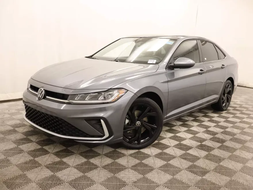 2025 Volkswagen Jetta SE photo 1