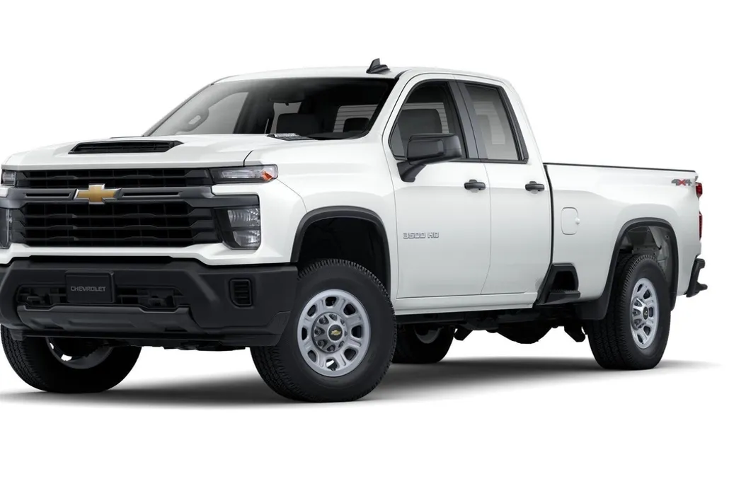 2025 Chevrolet Silverado 3500HD photo 1