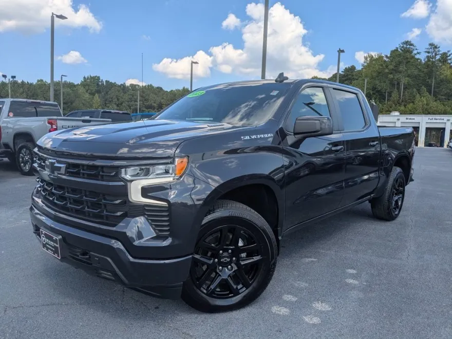 2023 Chevrolet Silverado 1500 RST photo 1