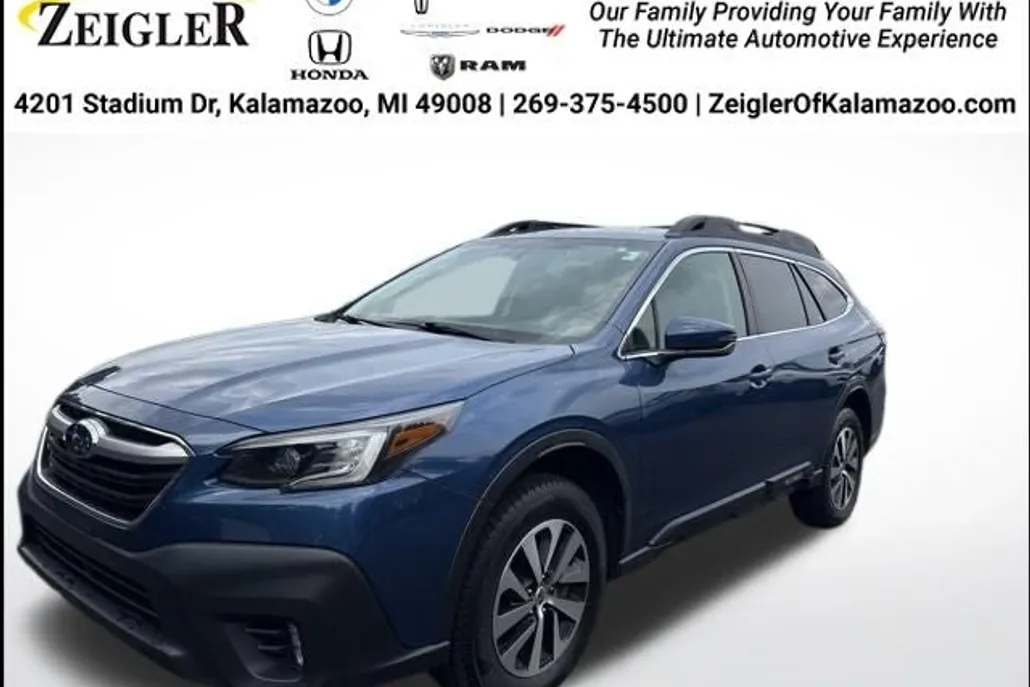 2022 Subaru Outback Premium photo 1