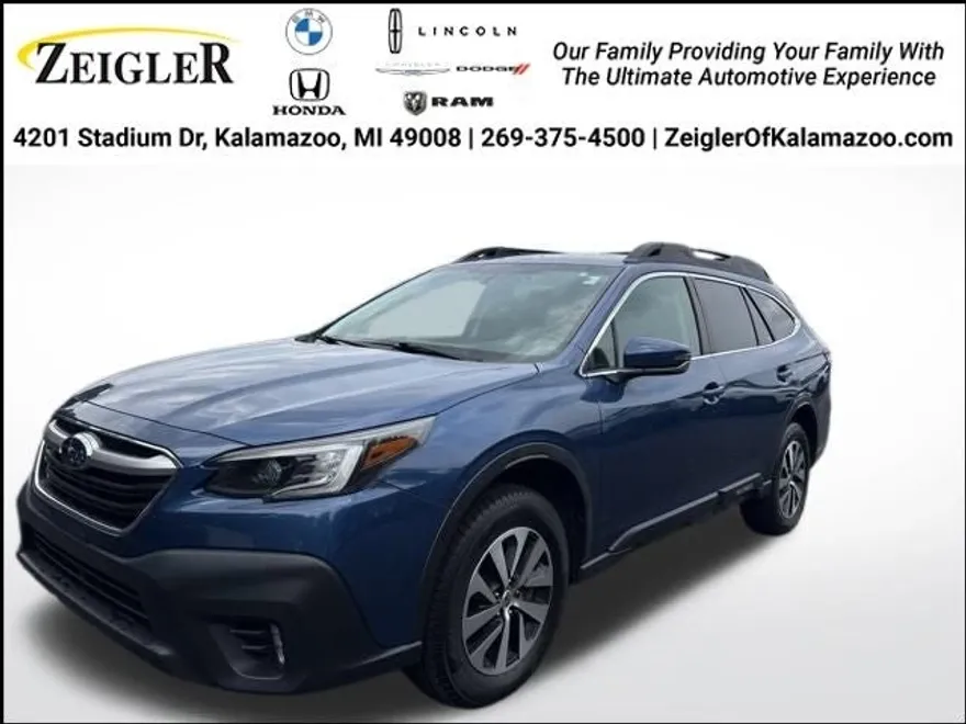 2022 Subaru Outback Premium photo 1
