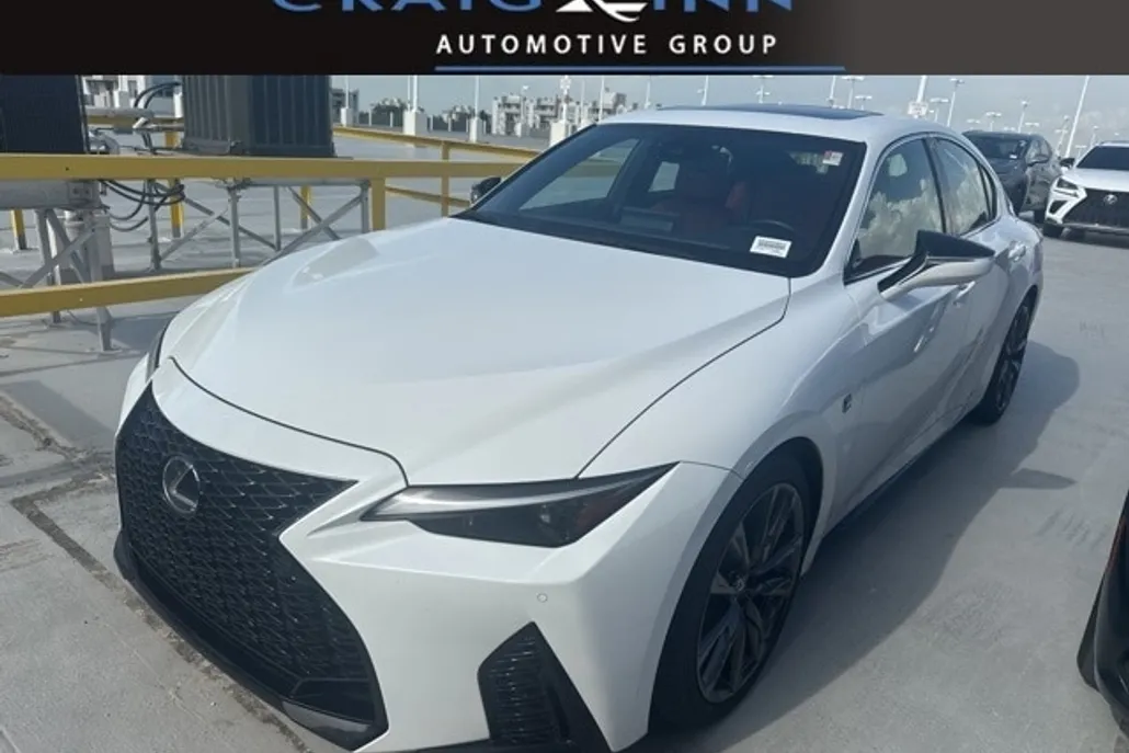 2023 Lexus IS 350 F SPORT photo 1