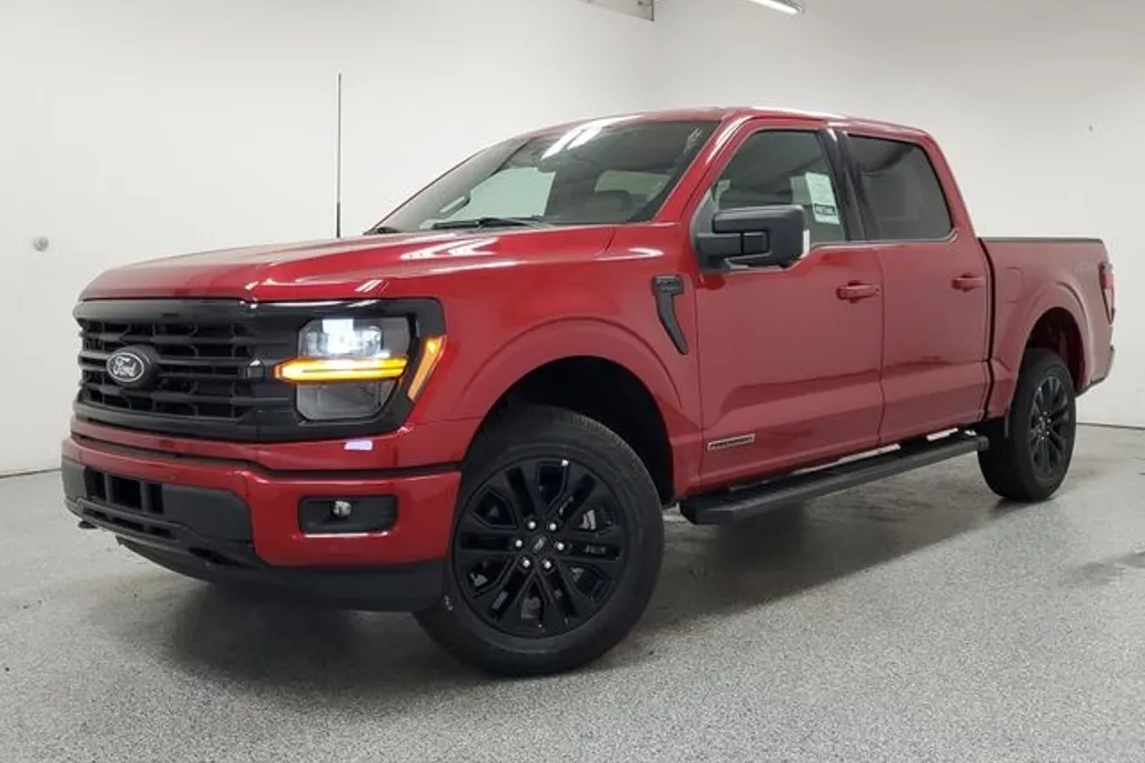 2025 Ford F-150 XLT photo 1
