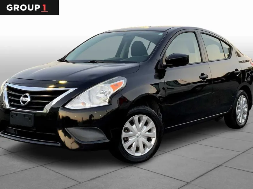 2018 Nissan Versa 1.6 S photo 1