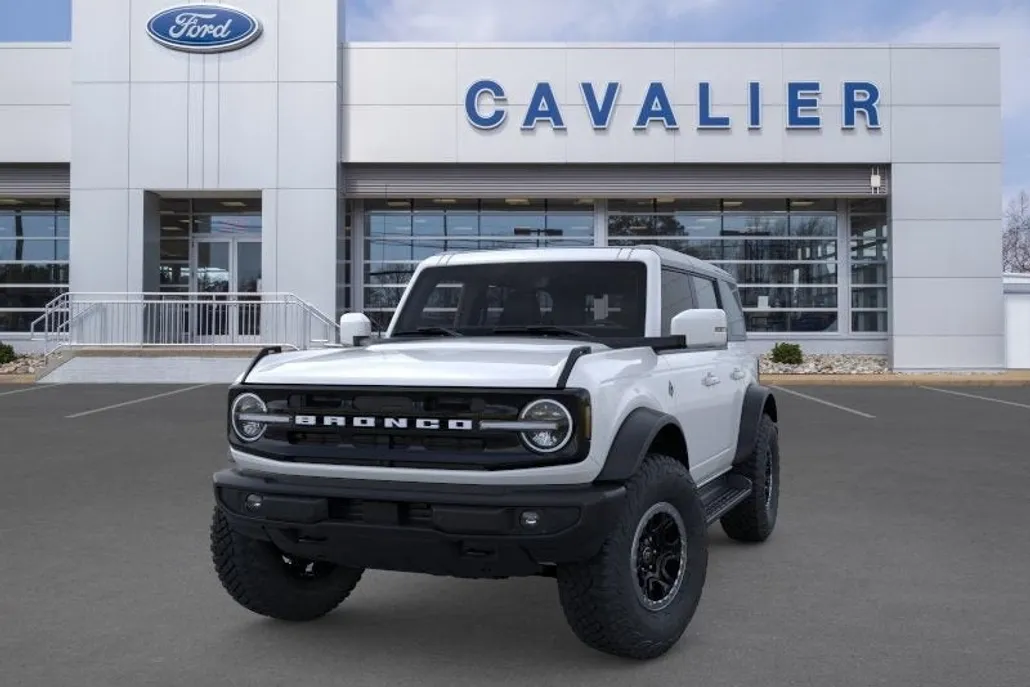 2025 Ford Bronco Outer Banks photo 1