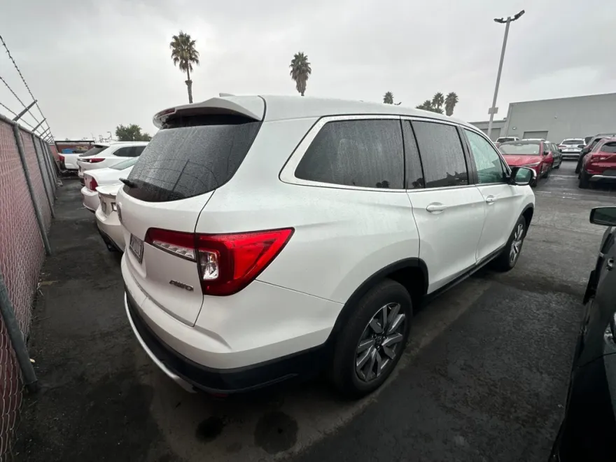 2021 Honda Pilot EX photo 1