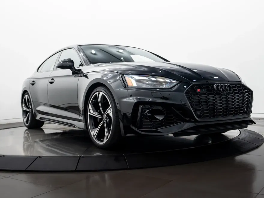 2024 Audi RS 5 photo 1
