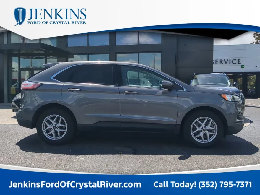 2023 Ford Edge SEL photo 1